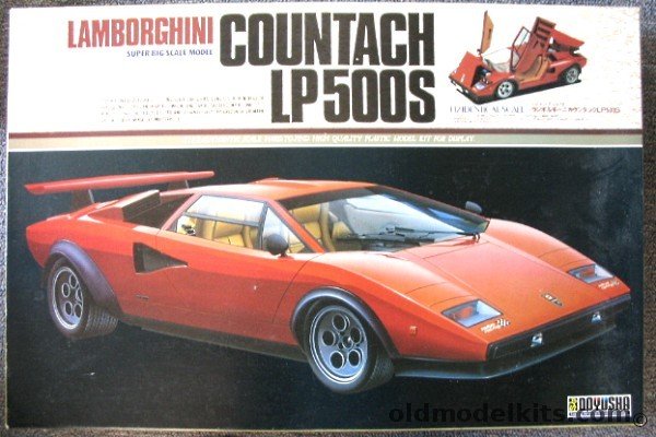 Doyusha 1/12 Lamborghini Countach LP 500S, 4 plastic model kit